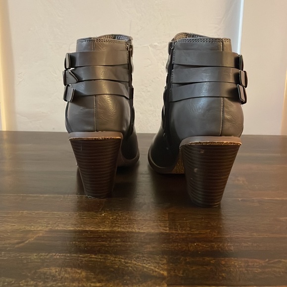 Heeled Ankle Boots - Picture 3 of 8